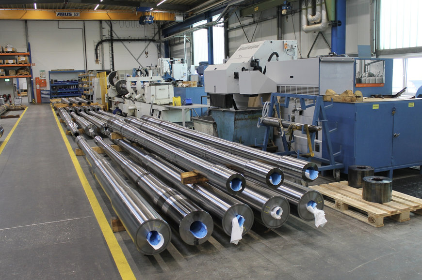 Rheinmetall Secures Major Gun Barrel Order for PzH 2000